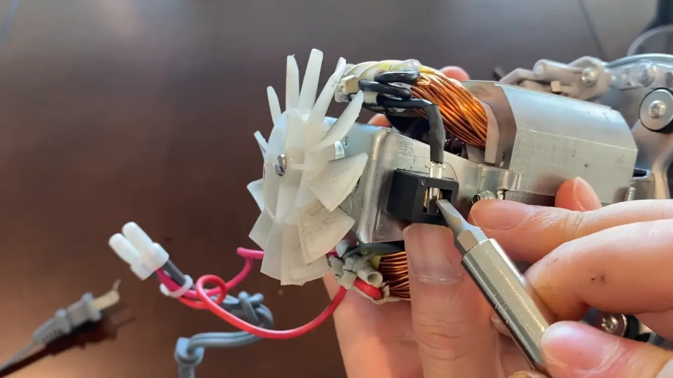 Why Does My Blender Smell Burnt