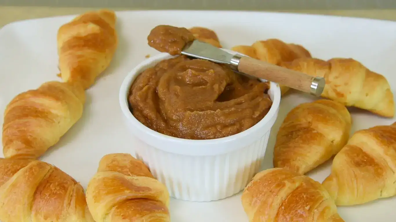 Achieving The Perfect Date Paste Consistency