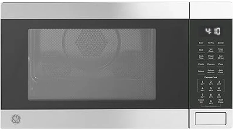 Best Microwaves for Family of 4