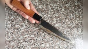 How to Clean a Rusty Kitchen Knife