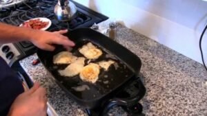 How to Cook Bacon in an Electric Skillet