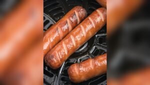 How to Cook Hot Dogs in Air Fryer