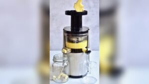 How to Juice Ginger With a Juicer
