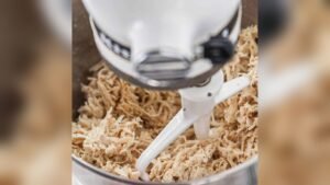 How to Shred Chicken With Stand Mixer