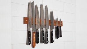 How to Store Kitchen Knives Safely