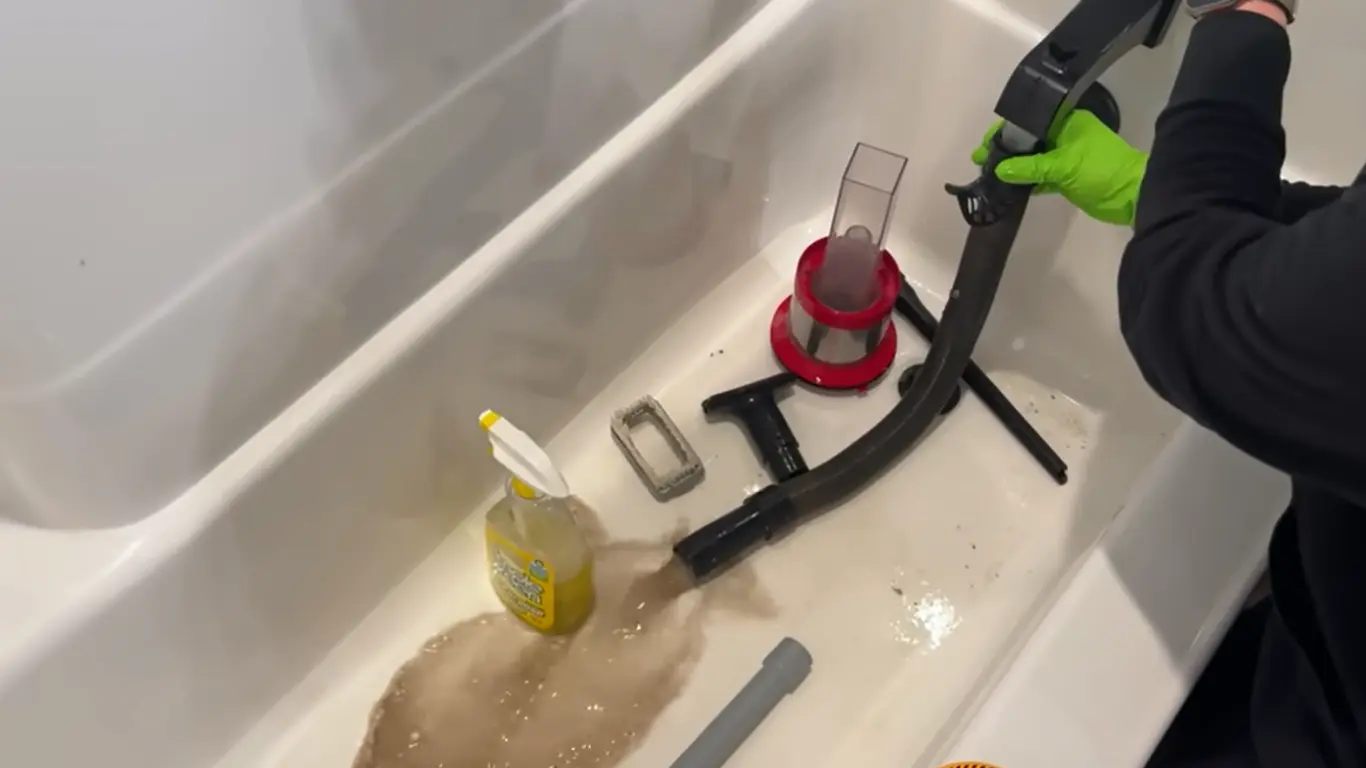 How to Keep a Vacuum Cleaner Smelling Fresh