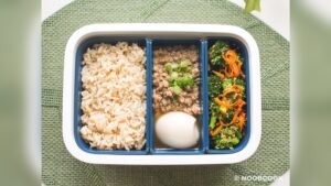 Can You Put Rice in a Lunch Box