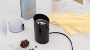How to Clean a Coffee Grinder
