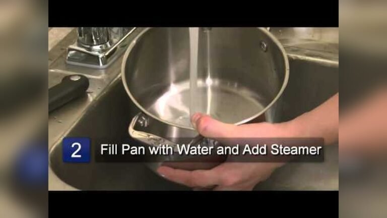 How to Use a Saucepan Steamer