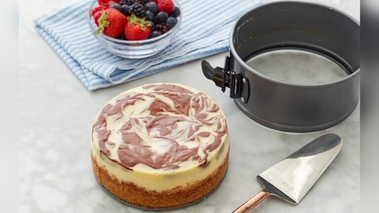 How Do You Use a Springform Pan
