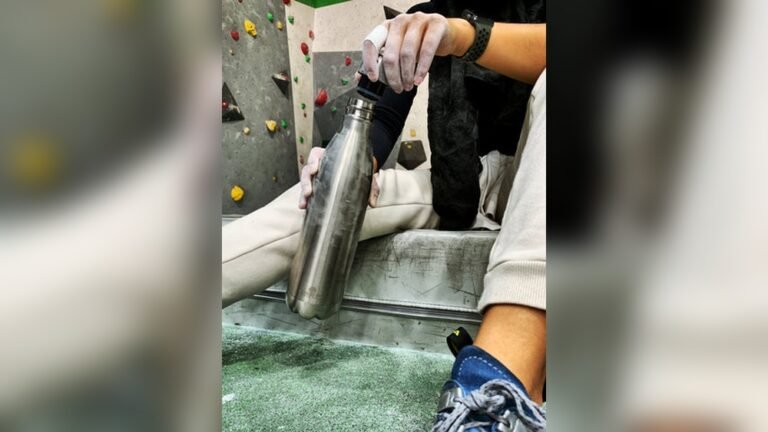 How to Clean Stainless Steel Water Bottle