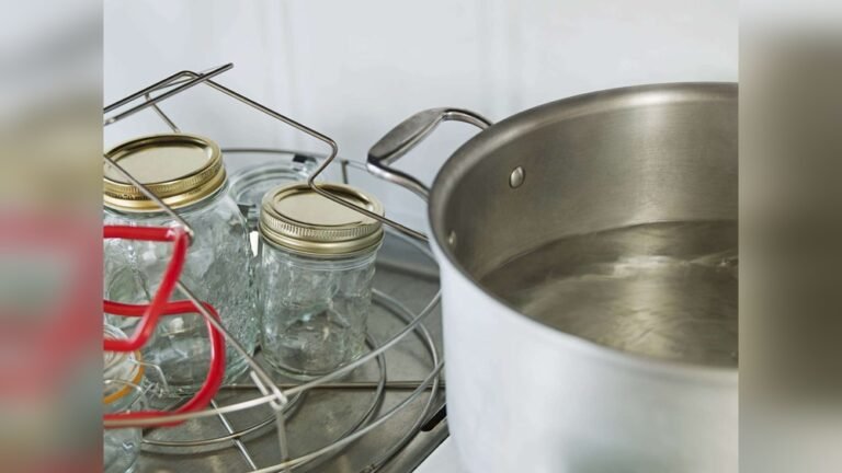 How to Sterilize Mason Jars