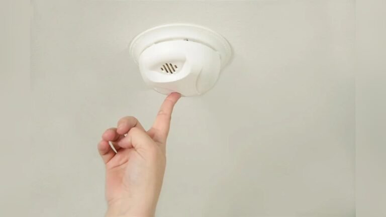 How to Test Smoke Detectors