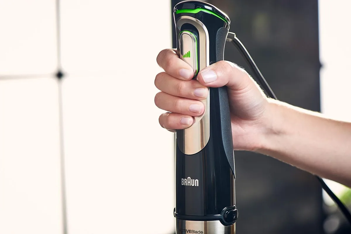 hand pulse pressing immersion blender trigger