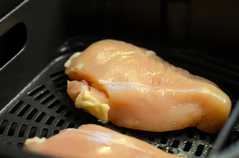 how long to cook large chicken breast in air fryer