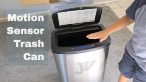 How to Reset an Automatic Trash Can