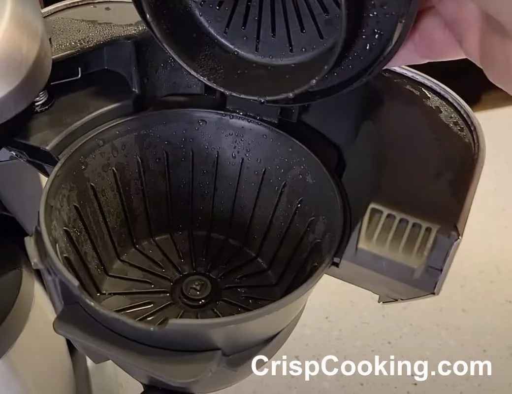 cleaning coffee maker after hot chocolate