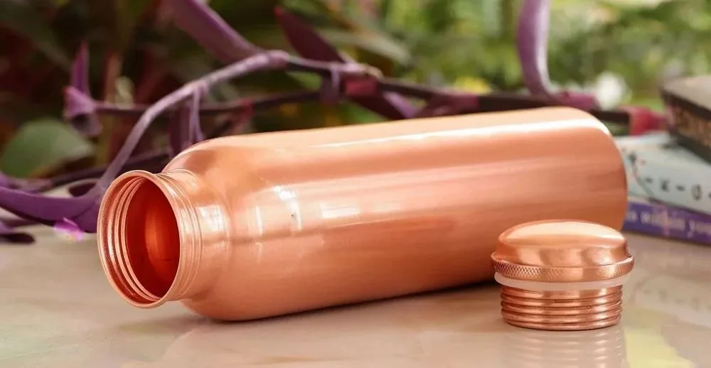 lacquered vs raw copper bottle